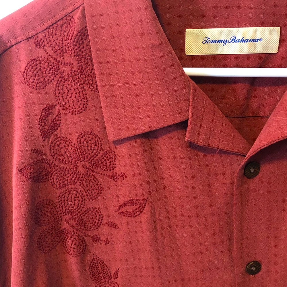 Tommy Bahama Tropical Camp Shirt. 100% silk XLT